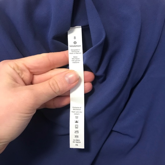 Lululemon Twist Mock Neck Long Sleeve size 8 - Picture 3 of 5